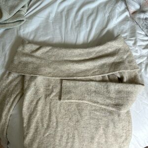 Abercrombie and Fitch Cream Sweater